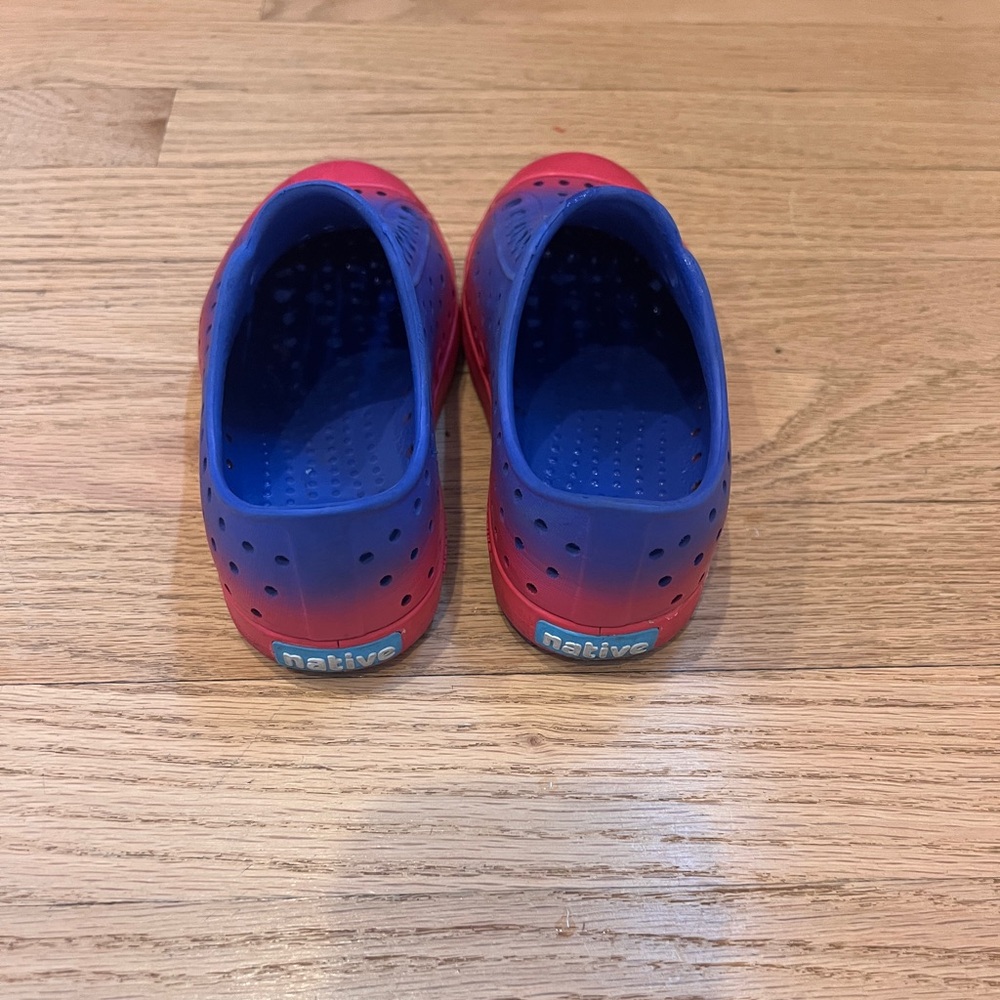 Toddler Native shoes - Picture 2 of 4